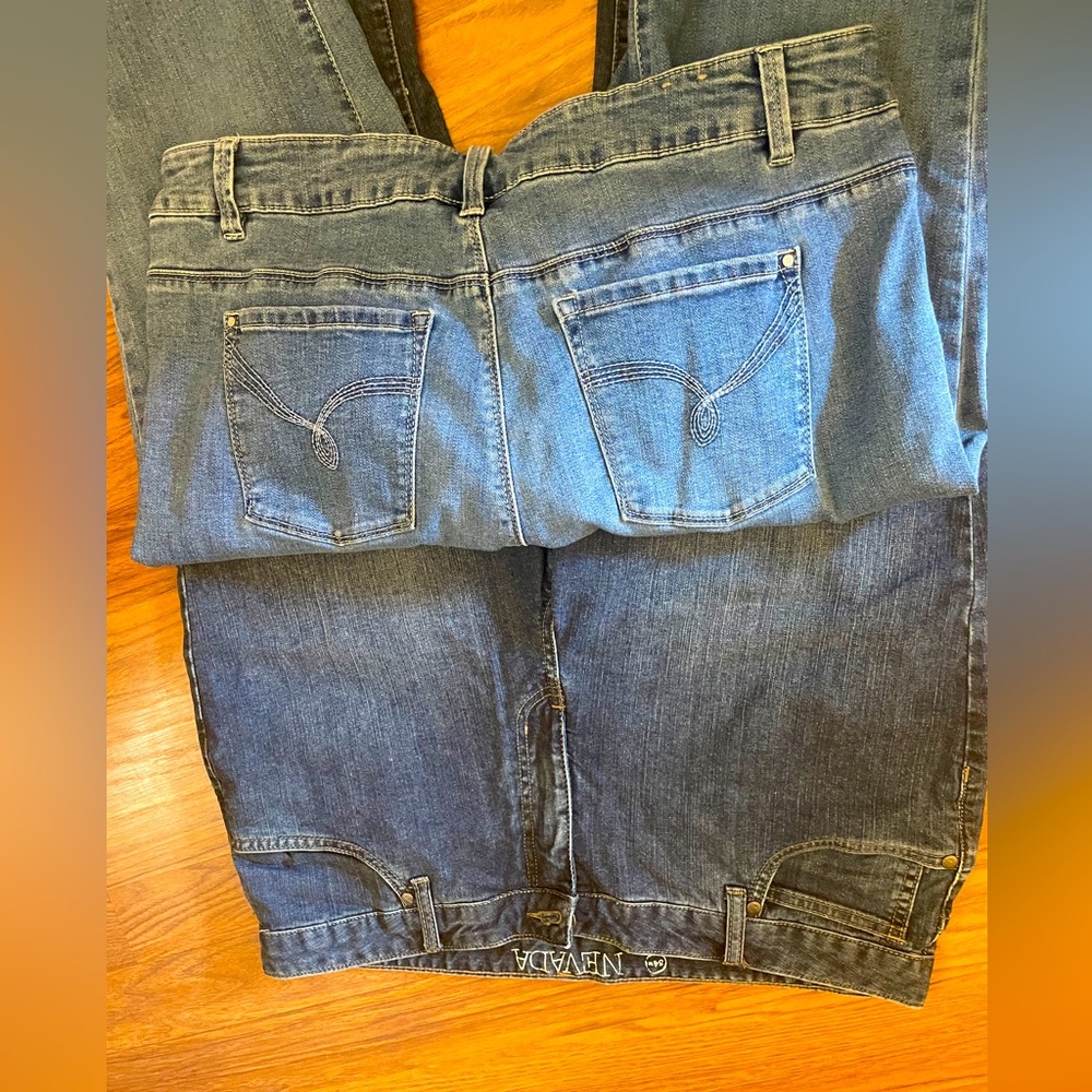 Two Pairs Vintage Blue Denim Capri Length Jeans.